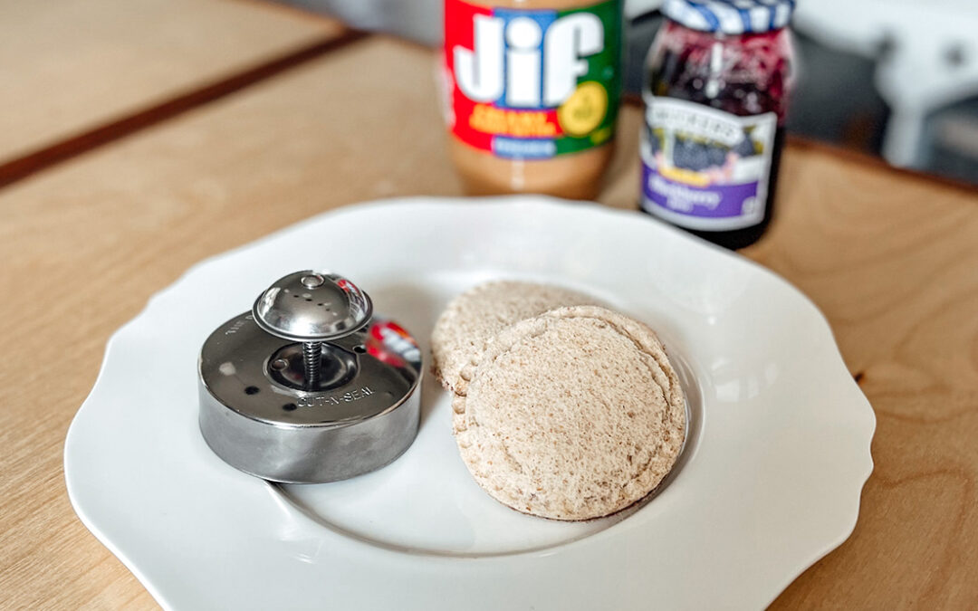 How to make Homemade Uncrustables